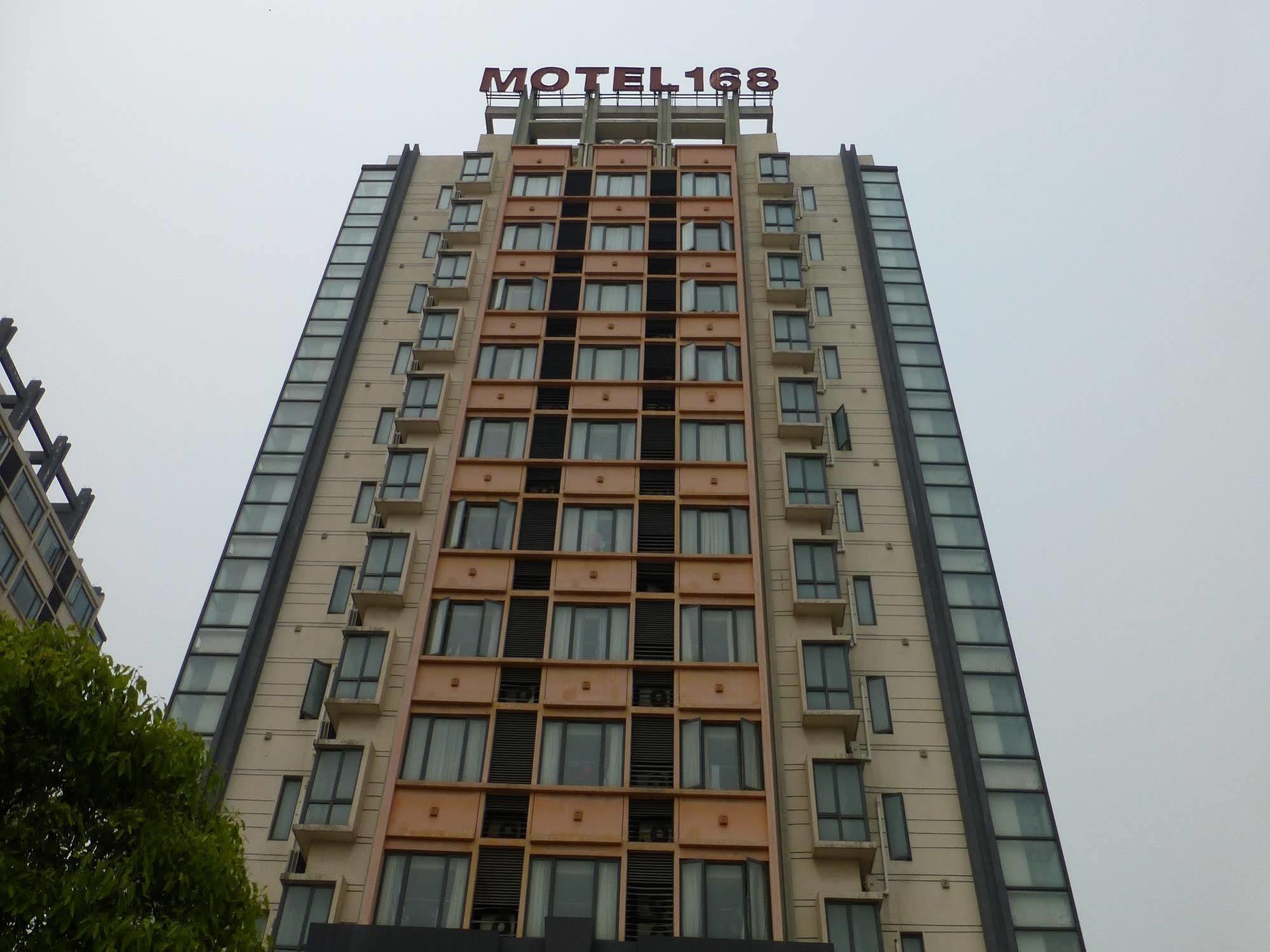 Motel 168 North Song Wei Road - Shanghai Hotel 2*